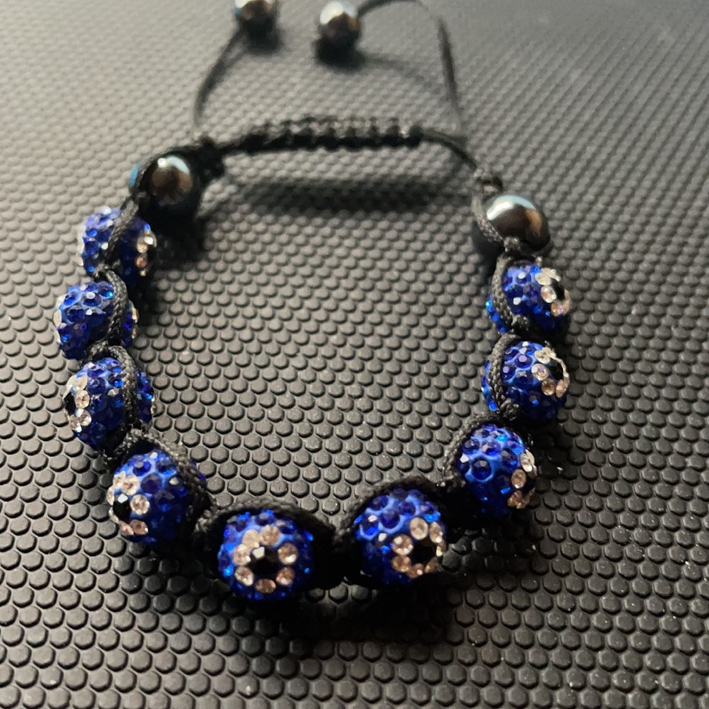 Macrame crystal bracelet